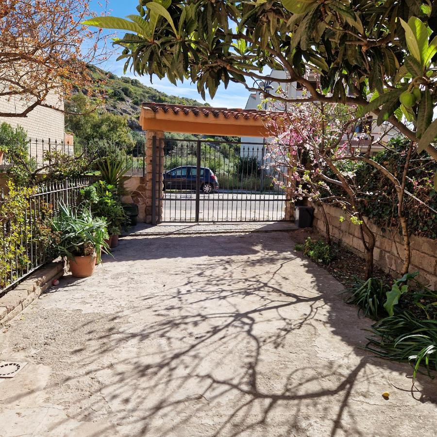 Appartamento Casa Vostra Bosa Exterior photo