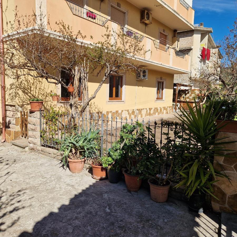 Appartamento Casa Vostra Bosa Exterior photo