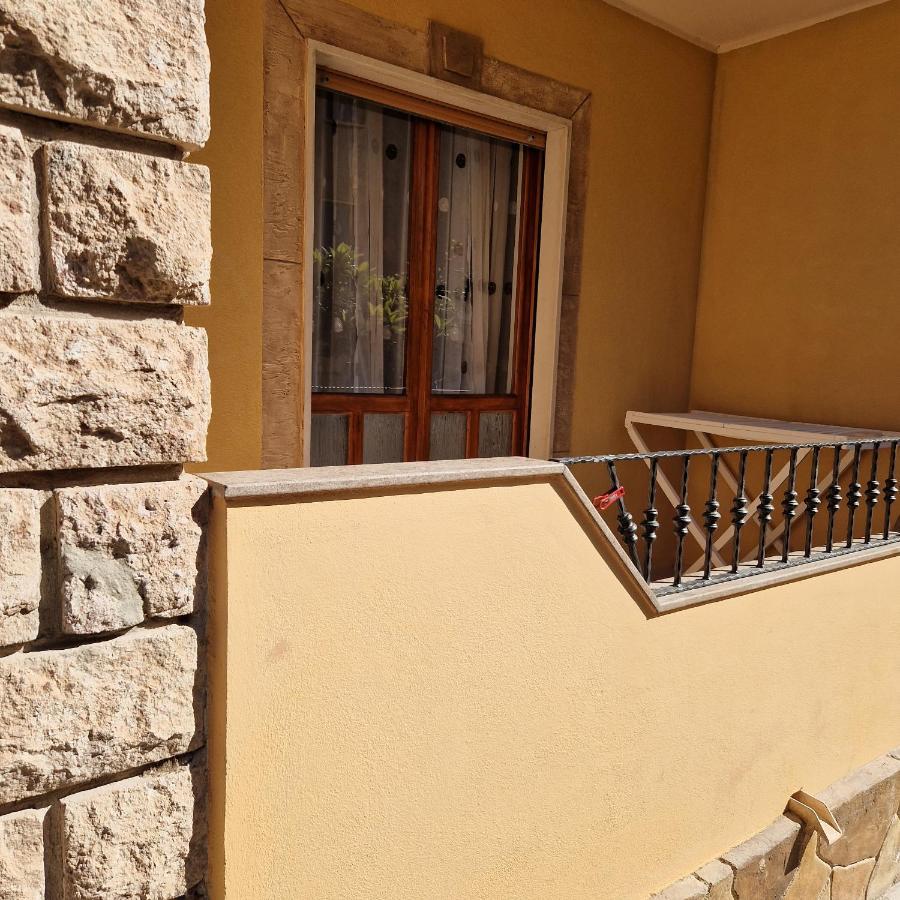 Appartamento Casa Vostra Bosa Exterior photo